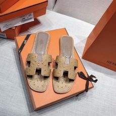 Hermes Slippers